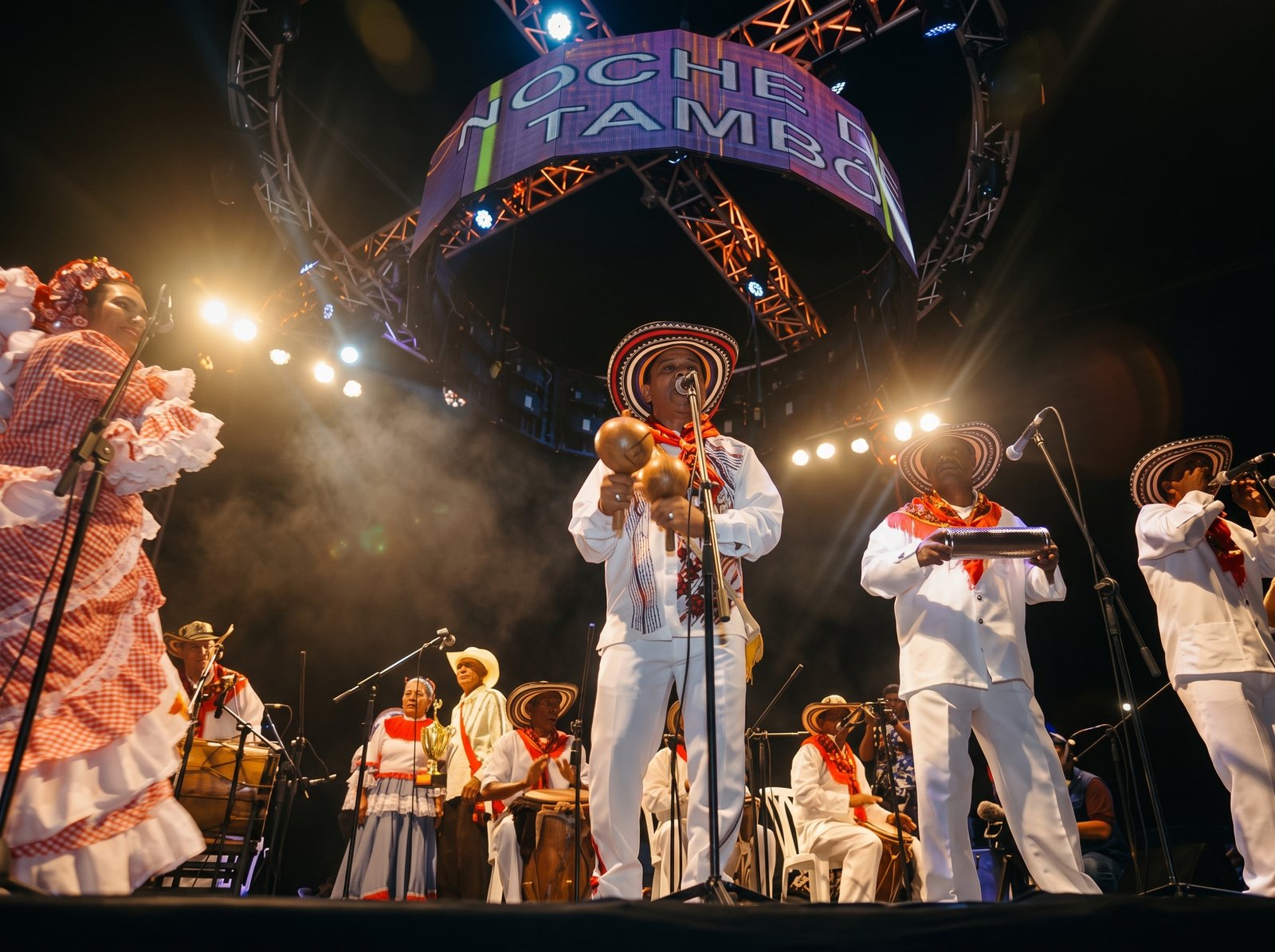 Rueda de Cumbia en la Noche de Tambó - Plaza de la Paz